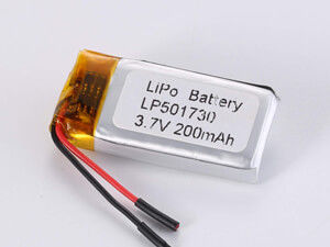 LP501730 200MAH كثافة الطاقة العالية بطارية الليثيوم البوليمر القابلة لإعادة الشحن الحد الأقصى لتفريغ التيار 0.35A 3.7V الجهد