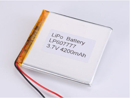 الأجهزة الإلكترونية بطارية البوليمر الليثيومية بسعة 5000mAh حماية PCB والتوافق الواسع